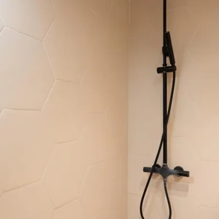 Apartament Nice Studio For 2 Near Montmartre *