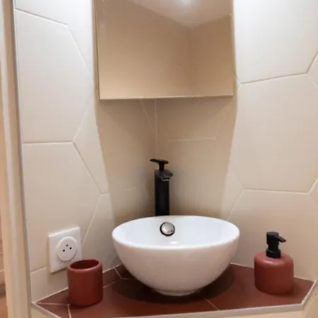 Nice Studio For 2 Near Montmartre Apartment Paris